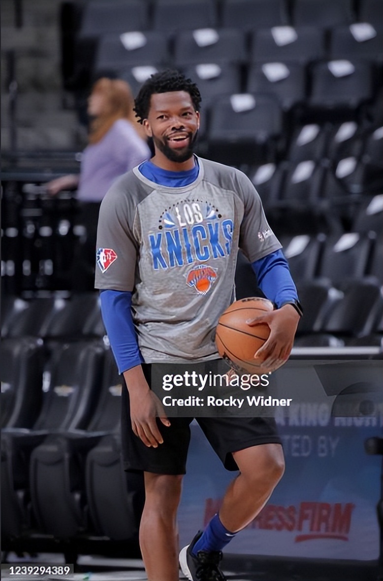 Hnhqz, 他的静态天, 担任双向球 Hnhqz, 他的静态天, 担任双向球