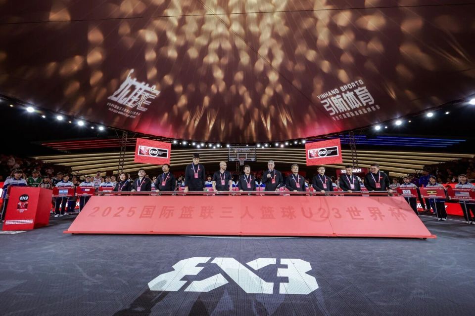 中心党支部, 胡小龙, pfVE